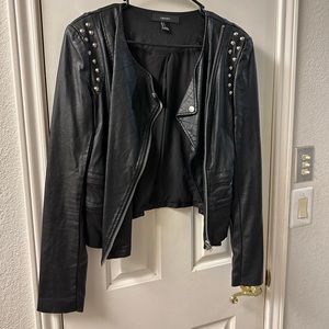 Leather jacket with zipper. Size small